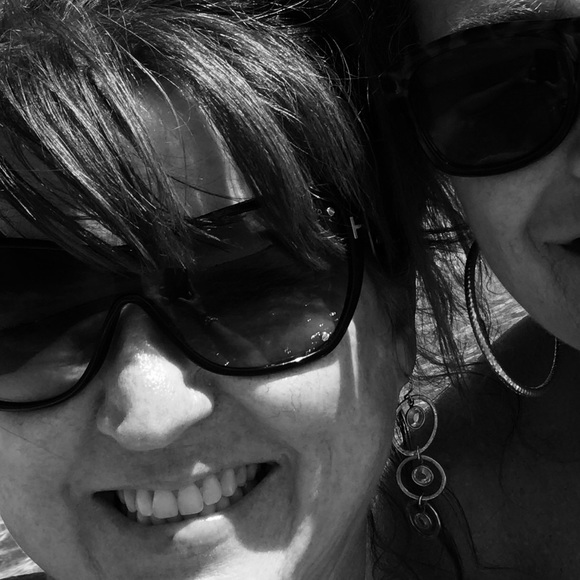 Meet your Posher, Erin - Picture 2 of 5